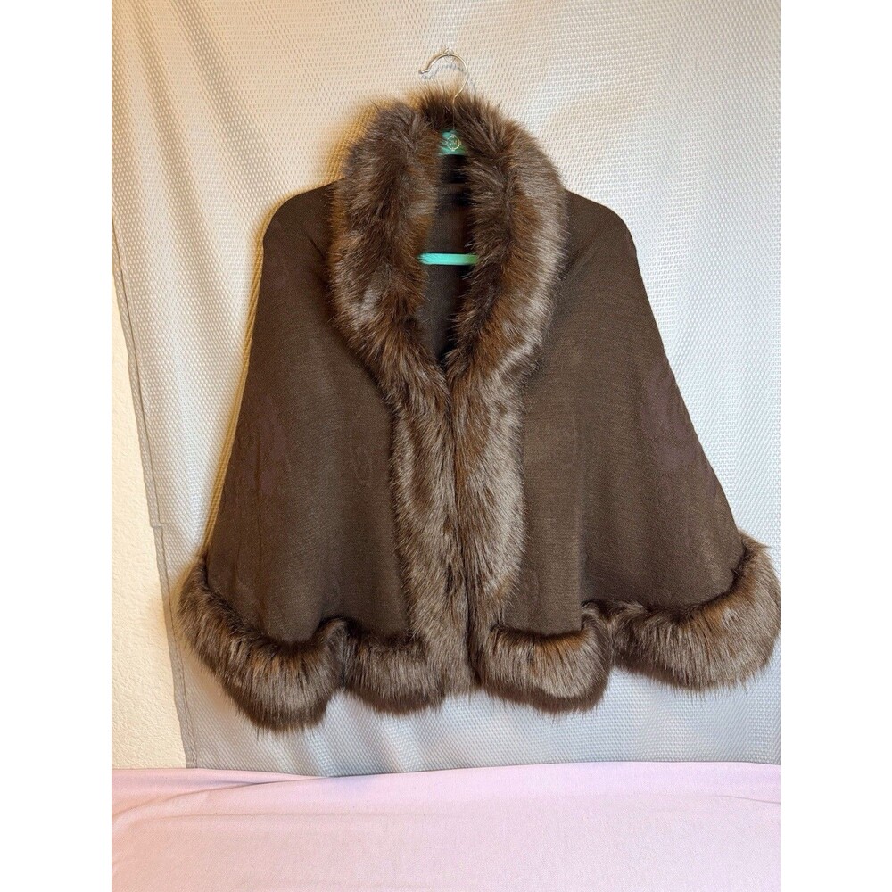 Brown Cape Faux Fur Edging